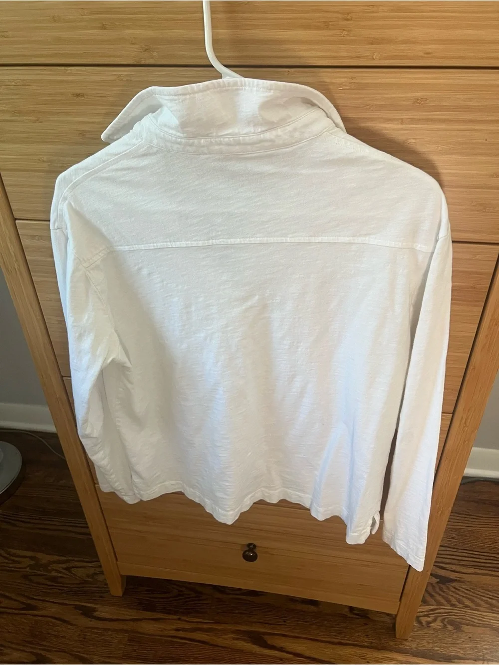 Vineyard Vines Women White Long Sleeve Polo with Whale Pocket. Not kids, women’s